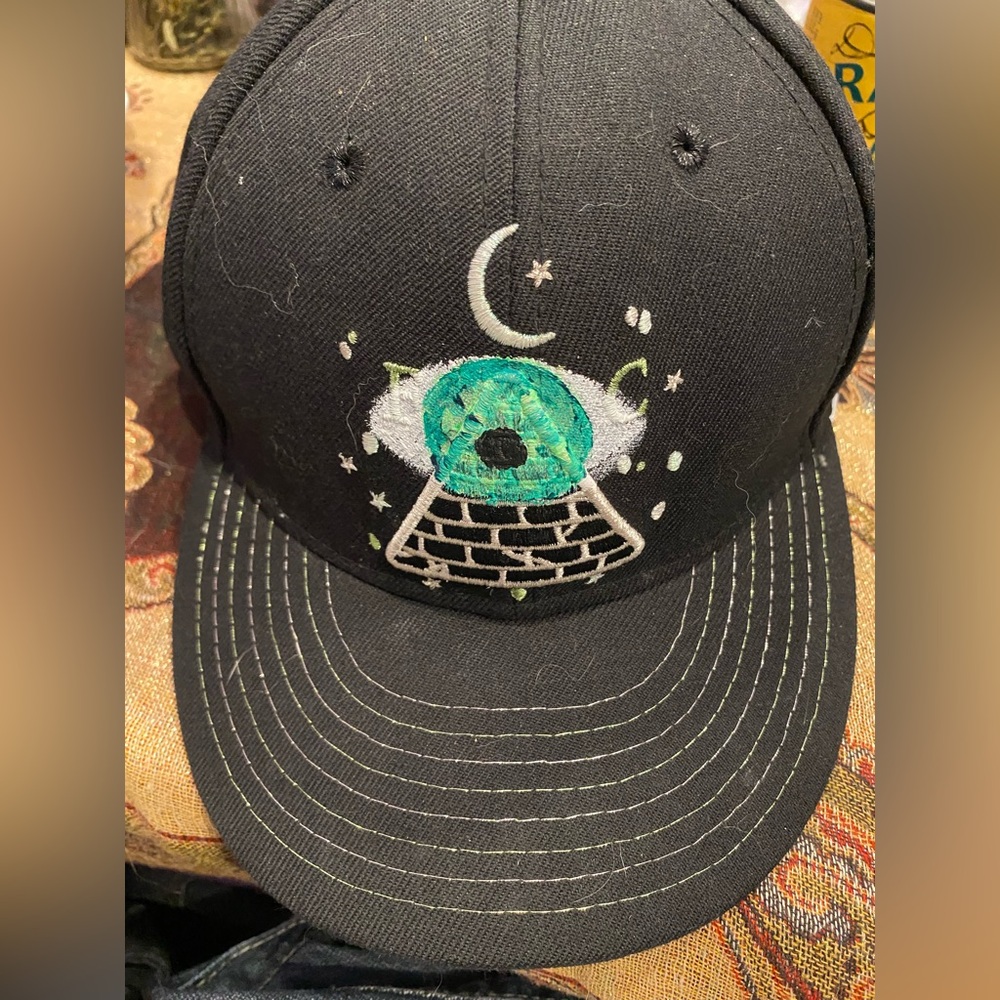 Flying coffin witchy hat. Size 7 1/4 black and green Men or Women